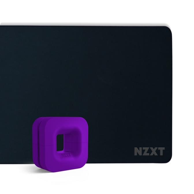 NZXT Large Mousepad and Puck
