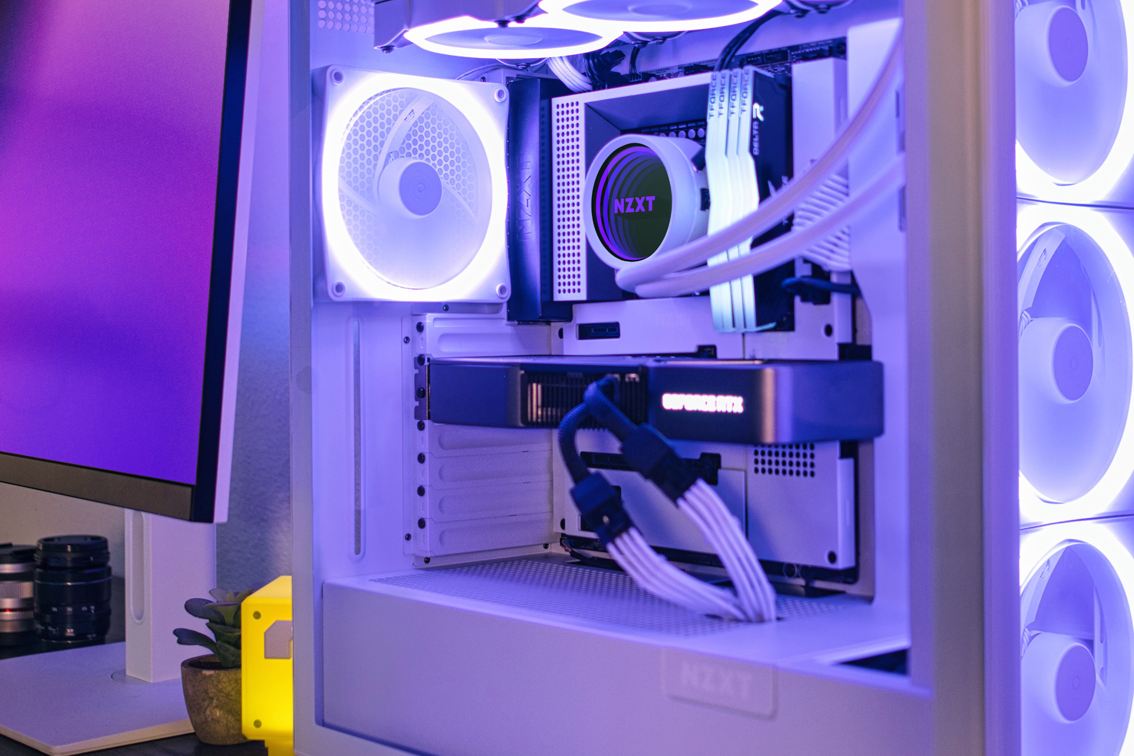 NZXT H7 - Mid-Tower PC Gaming Case - Tempered Glass - Enhanced Cable  Management - White & Black 