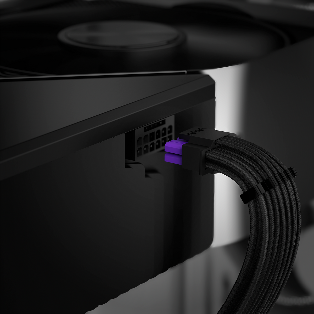 C750 Gold Core cable release detail